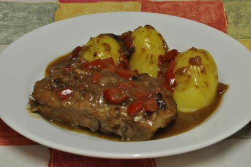 Jak uvařit kapr s brusinkovou omáčkou? Snadné recept, připravený za 45 - 60 minut